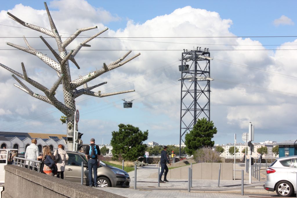 Téléphérique urbain de Brest / Mise en oeuvre des câbles et montage téléphérique par Mécamont Hydro